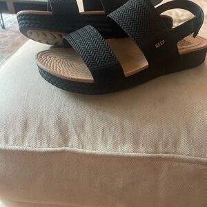 Reef Vista Sandals